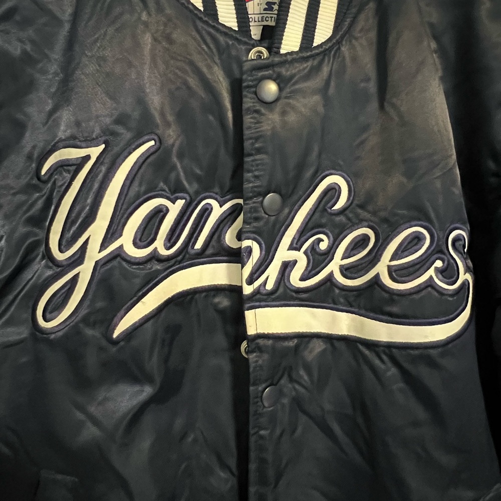 New York Yankees Starter Bomber Kids Jacket - Picture 2 of 7